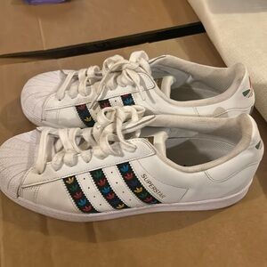 Adidas Superstar Sneakers